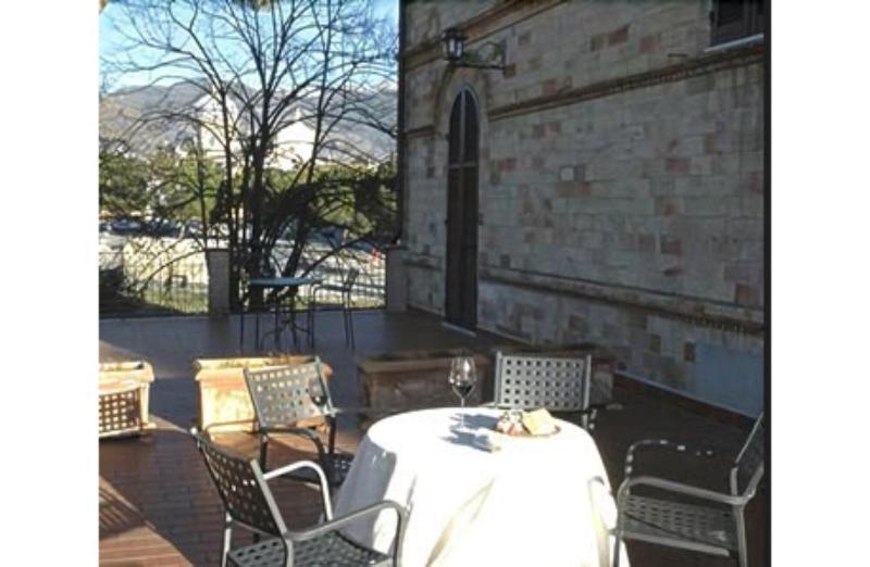 Villa Raffaello Park Hotel Assisi Exterior photo