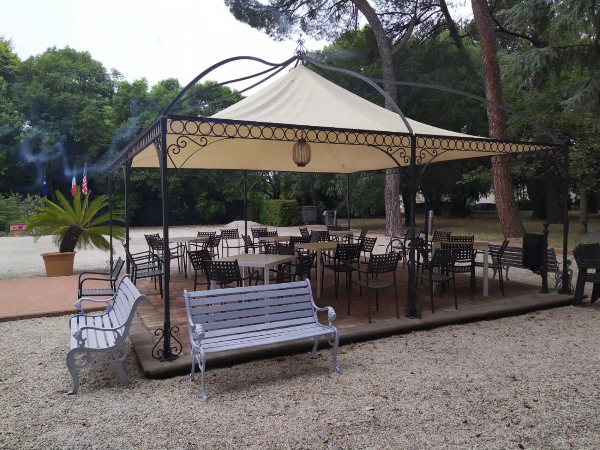 Villa Raffaello Park Hotel Assisi Exterior photo