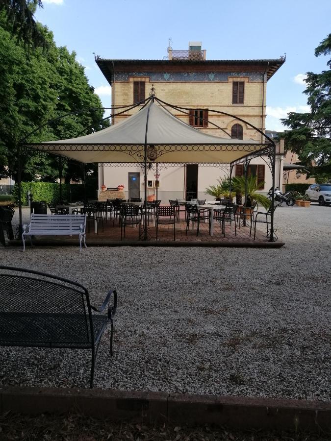 Villa Raffaello Park Hotel Assisi Exterior photo